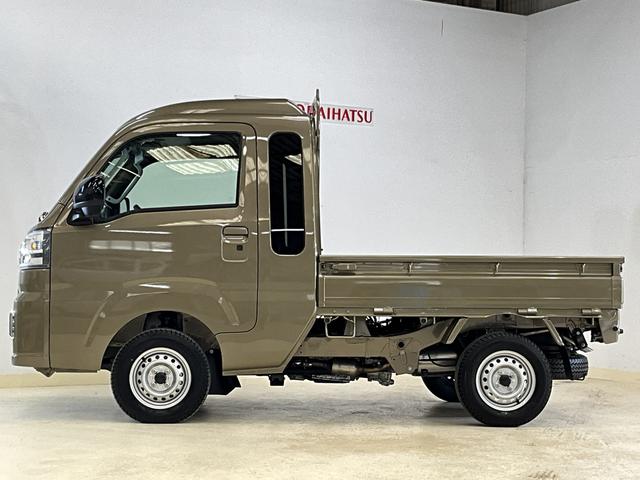 ハイゼットトラックジャンボエクストラ 届出済未使用車 切替式4WD CVT車届出済未使用車 切替式4WD CVT車 オーディオレス リアコーナーセンサー 荷台作業灯 オートマチックハイビーム プッシュスタート スマートキー LEDヘッドライト オートライト(京都府)の中古車