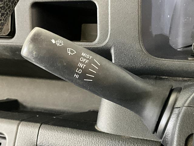 ハイゼットトラックスタンダード　ワンオーナー　ＭＴ５速車　バックカメラワンオーナー　ＭＴ５速車　３方開　ディスプレイオーディオ　バックカメラ　Ｂｌｕｅｔｏｏｔｈ　ＵＳＢチャージャー　ＤＶＤ再生　ドアバイザー　スペアキー有り　ヘッドライトレベライザー　マニュアルエアコン（京都府）の中古車
