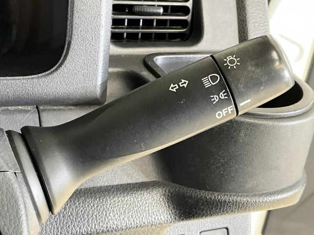 ハイゼットトラックスタンダード　ワンオーナー　ＭＴ５速車　バックカメラワンオーナー　ＭＴ５速車　３方開　ディスプレイオーディオ　バックカメラ　Ｂｌｕｅｔｏｏｔｈ　ＵＳＢチャージャー　ＤＶＤ再生　ドアバイザー　スペアキー有り　ヘッドライトレベライザー　マニュアルエアコン（京都府）の中古車