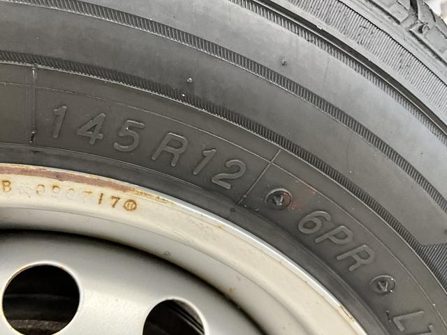 ハイゼットトラックスタンダード　ワンオーナー　ＭＴ５速車　バックカメラワンオーナー　ＭＴ５速車　３方開　ディスプレイオーディオ　バックカメラ　Ｂｌｕｅｔｏｏｔｈ　ＵＳＢチャージャー　ＤＶＤ再生　ドアバイザー　スペアキー有り　ヘッドライトレベライザー　マニュアルエアコン（京都府）の中古車