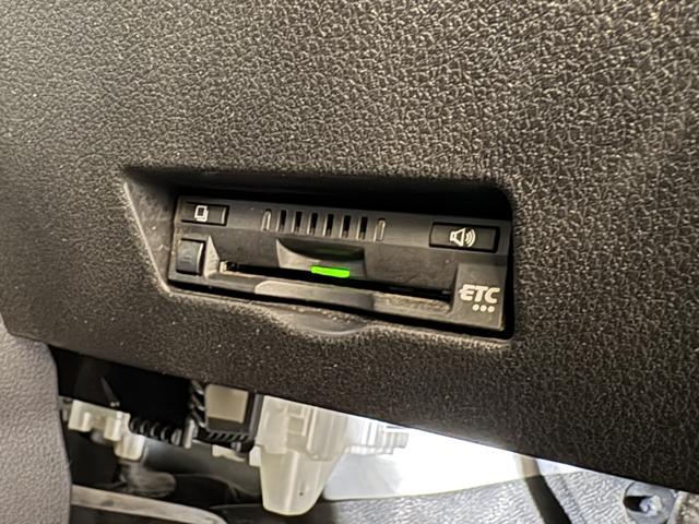 ハイゼットカーゴＤＸ　デラックス　４ＷＤ　キーレスリモコン　ＡＭ／ＦＭラジオワンオーナー　４ＷＤ　キーレスリモコン　ＡＭ／ＦＭチューナー　両側リヤスライドドア　マニュアルエアコン　コーナーセンサー　スマートアシスト　ＥＴＣ　フロントパワーウインド　アイドリングストップ　ＡＢＳ（京都府）の中古車
