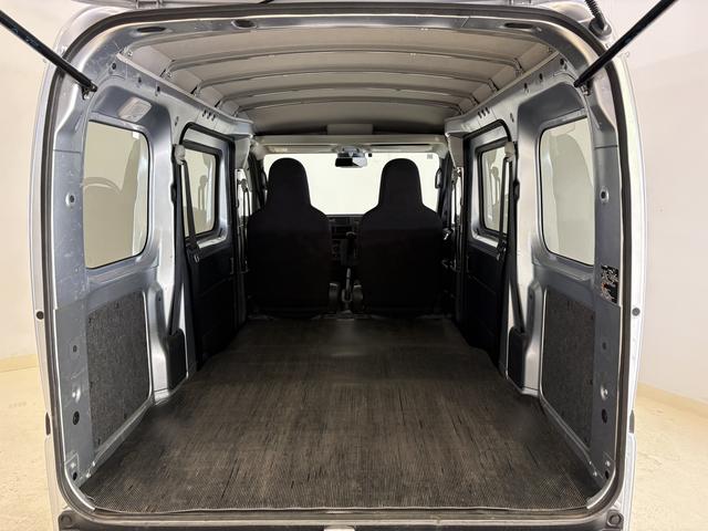 ハイゼットカーゴＤＸ　デラックス　４ＷＤ　キーレスリモコン　ＡＭ／ＦＭラジオワンオーナー　４ＷＤ　キーレスリモコン　ＡＭ／ＦＭチューナー　両側リヤスライドドア　マニュアルエアコン　コーナーセンサー　スマートアシスト　ＥＴＣ　フロントパワーウインド　アイドリングストップ　ＡＢＳ（京都府）の中古車