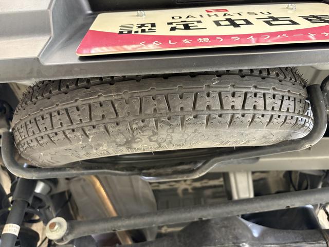 ハイゼットカーゴＤＸ　デラックス　４ＷＤ　キーレスリモコン　ＡＭ／ＦＭラジオワンオーナー　４ＷＤ　キーレスリモコン　ＡＭ／ＦＭチューナー　両側リヤスライドドア　マニュアルエアコン　コーナーセンサー　スマートアシスト　ＥＴＣ　フロントパワーウインド　アイドリングストップ　ＡＢＳ（京都府）の中古車