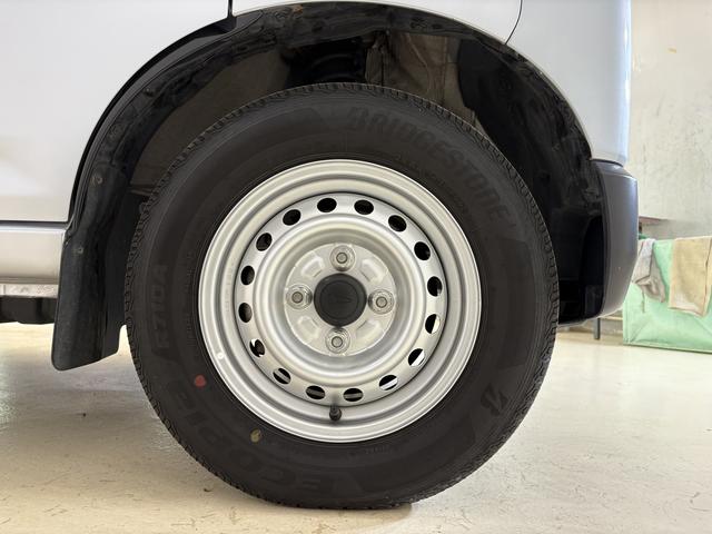 ハイゼットカーゴＤＸ　デラックス　４ＷＤ　キーレスリモコン　ＡＭ／ＦＭラジオワンオーナー　４ＷＤ　キーレスリモコン　ＡＭ／ＦＭチューナー　両側リヤスライドドア　マニュアルエアコン　コーナーセンサー　スマートアシスト　ＥＴＣ　フロントパワーウインド　アイドリングストップ　ＡＢＳ（京都府）の中古車