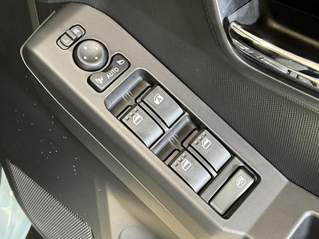 タフトGターボ クロムベンチャー 届出済み未使用車 ナビ USB届出済み未使用車 ナビ バックカメラ スカイフィールトップ 前後コーナーセンサー アダプティブクルーズコントロール シートヒーター 電子パーキング オートマチックハイビーム Bluetooth USB(京都府)の中古車