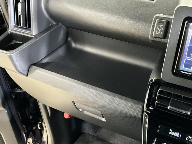 タントカスタムXリミテッド 届出済み未使用車 ナビ バックカメラ届出済み未使用車 ナビ バックカメラ ETC 両側電動スライドドア 前後コーナーセンサー シートヒーター アダプティブクルーズコントロール 電子パーキング オートマチックハイビーム Bluetooth(京都府)の中古車