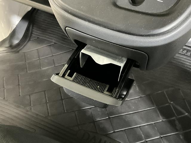 ハイゼットカーゴDX ワンオーナー ラジオデッキ ドアバイザー キーレスワンオーナー ラジオデッキ LEDヘッドライト ドアバイザー キーレスエントリー スペアキー有り 盗難防止装置 マニュアルエアコン ヘッドライトレベライザー シガーソケット スペアタイヤ有り(京都府)の中古車