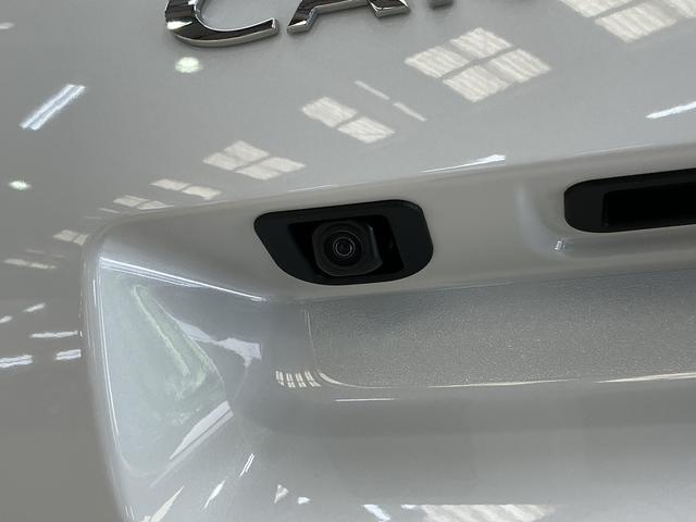 ムーヴキャンバスストライプスＧ　届出済未使用車　ナビ　バックカメラ　２ＷＤ届出済未使用車　ナビ　バックカメラ　フルセグチューナー　ブルートゥース対応　プッシュボタンエンジンスタート　両側リヤパワースライドドア　スマートアシスト　ＬＥＤヘッドライト　オートエアコン　ＡＢＳ（京都府）の中古車