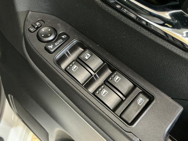 タントカスタムX ワンオーナー 4WD バックカメラ スマアシワンオーナー 4WD バックカメラ 両側電動スライドドア コーナーセンサー シートヒーター 電子パーキング オートマチックハイビーム オートブレーキホールド 14インチ純正アルミホイール スマートキー(京都府)の中古車
