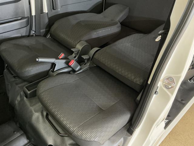 ハイゼットカーゴＤＸ　切替式４ＷＤ　ラジオデッキ　リアコーナーセンサー切替式４ＷＤ　ラジオデッキ　リアコーナーセンサー　オートマチックハイビーム　オートライト　キーレス　スペアキーあり　横滑り防止装置　アイドリングストップ　１２Ｖ電源ソケット　マニュアルエアコン（京都府）の中古車