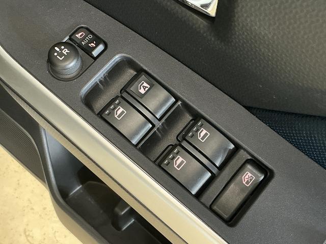 トールカスタムＧ　ターボ　ワンオーナー　ナビ　パノラマモニターワンオーナー　ナビ　パノラマモニター　ドライブレコーダー　ＥＴＣ　両側電動スライドドア　コーナーポール　前後コーナーセンサー　アダプティブクルーズコントロール　電子パーキング　スマートキー　スマアシ（京都府）の中古車