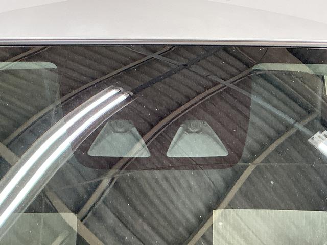 ミライースX SAIII 届出済み未使用車 ナビ バックカメラ USB届出済み未使用車 ナビ バックカメラ 前後コーナーセンサー オートマチックハイビーム Bluetooth USB接続 DVD再生 フルセグTV LEDヘッドライト オートライト マニュアルエアコン(京都府)の中古車