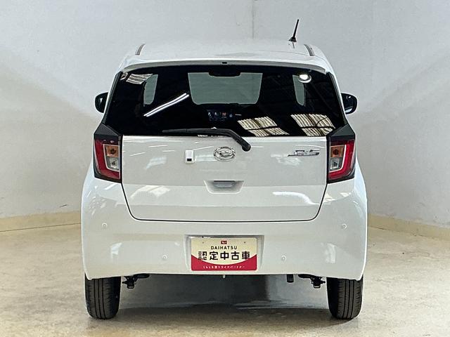 ミライースX SAIII 届出済み未使用車 ナビ バックカメラ USB届出済み未使用車 ナビ バックカメラ 前後コーナーセンサー オートマチックハイビーム Bluetooth USB接続 DVD再生 フルセグTV LEDヘッドライト オートライト マニュアルエアコン(京都府)の中古車