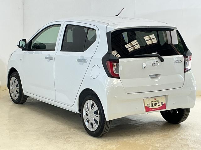 ミライースX SAIII 届出済み未使用車 ナビ バックカメラ USB届出済み未使用車 ナビ バックカメラ 前後コーナーセンサー オートマチックハイビーム Bluetooth USB接続 DVD再生 フルセグTV LEDヘッドライト オートライト マニュアルエアコン(京都府)の中古車