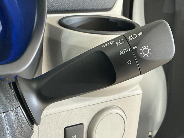 ミライースX SAIII 届出済み未使用車 ナビ バックカメラ USB届出済み未使用車 ナビ バックカメラ 前後コーナーセンサー オートマチックハイビーム Bluetooth USB接続 DVD再生 フルセグTV LEDヘッドライト オートライト マニュアルエアコン(京都府)の中古車