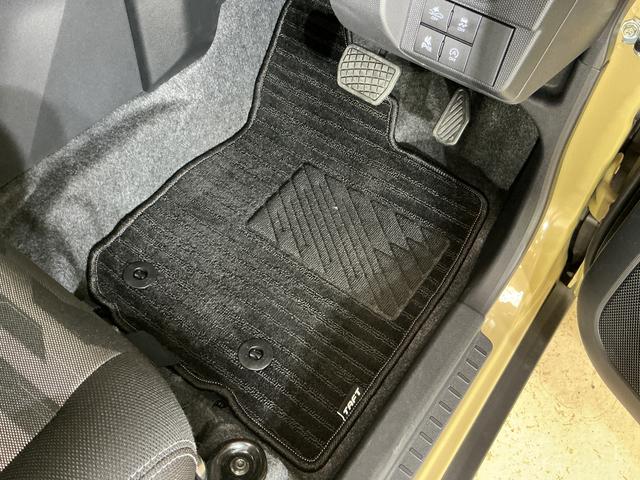 タフトG クロムベンチャー 4WD バックカメラ コーナーセンサー4WD バックカメラ 前後コーナーセンサー スカイフィールトップ アダプティブクルーズコントロール シートヒーター 電子パーキング オートマチックハイビーム オートブレーキホールド USBチャージャー(京都府)の中古車