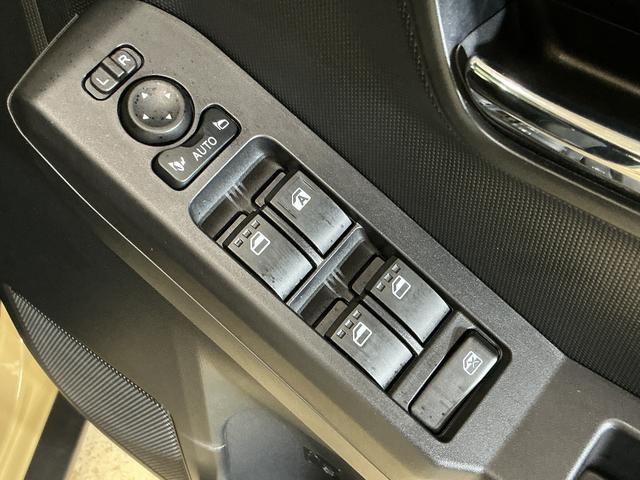 タフトG クロムベンチャー 4WD バックカメラ コーナーセンサー4WD バックカメラ 前後コーナーセンサー スカイフィールトップ アダプティブクルーズコントロール シートヒーター 電子パーキング オートマチックハイビーム オートブレーキホールド USBチャージャー(京都府)の中古車