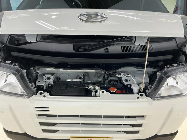 ハイゼットカーゴＤＸ　ラジオデッキ　前後コーナーセンサー　キーレスエントリーラジオデッキ　前後コーナーセンサー　オートマチックハイビーム　キーレスエントリー　スペアキー有り　オートライト　横滑り防止装置　アイドリングストップ　スマアシ　１２Ｖ電源ソケット　マニュアルエアコン（京都府）の中古車
