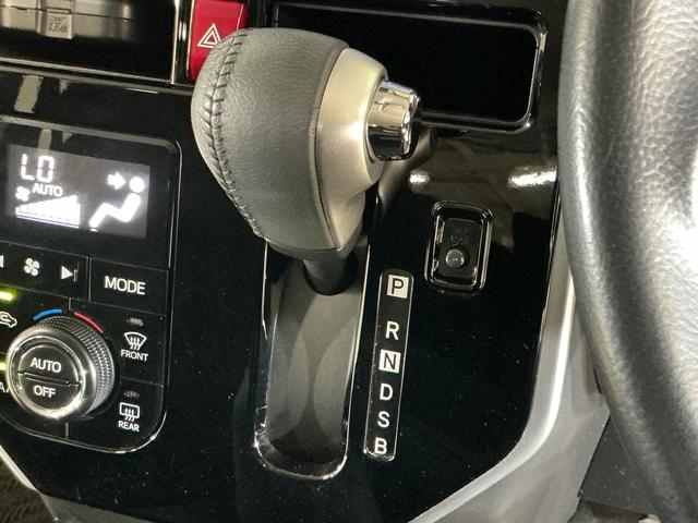 トールカスタムＧ　リミテッドII　ＳＡIII　ナビ　全周囲カメラナビ　パノラマモニター　ドライブレコーダー　ＥＴＣ　両側電動スライドドア　前後コーナーセンサー　オートクルーズコントロール　シートヒーター　オートマチックハイビーム　Ｂｌｕｅｔｏｏｔｈ　ＵＳＢ（京都府）の中古車
