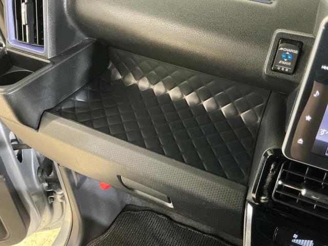 タントカスタムＸスタイルセレクション　ワンオーナー　４ＷＤ　ナビワンオーナー　４ＷＤ　ナビ　パノラマモニター　ドライブレコーダー　ＥＴＣ　両側電動スライドドア　ロングスライドシート　前後コーナーセンサー　シートヒーター　テレビキャンセラー　オートマチックハイビーム（京都府）の中古車