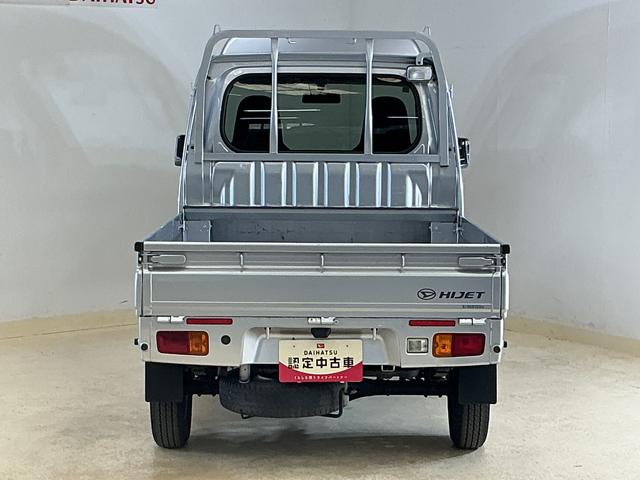 ハイゼットトラックジャンボ　５速ＭＴ車　４ＷＤ　ＣＤオーディオ　３方開５速ＭＴ車　４ＷＤ　ＣＤオーディオ　３方開　荷台作業灯　ＬＥＤヘッドライト　ドアバイザー　オートライト　フォグライト　キーレスエントリー　スペアキー有り　マニュアルエアコン　ヘッドライトレベライザー（京都府）の中古車