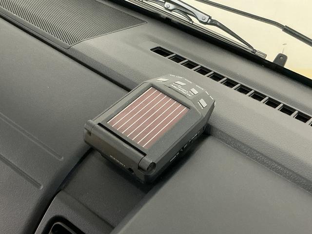 ハイゼットトラックジャンボ　５速ＭＴ車　４ＷＤ　ＣＤオーディオ　３方開５速ＭＴ車　４ＷＤ　ＣＤオーディオ　３方開　荷台作業灯　ＬＥＤヘッドライト　ドアバイザー　オートライト　フォグライト　キーレスエントリー　スペアキー有り　マニュアルエアコン　ヘッドライトレベライザー（京都府）の中古車