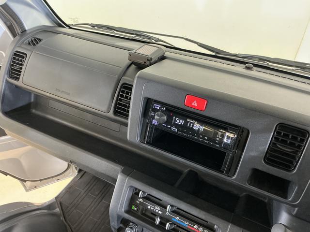 ハイゼットトラックジャンボ　５速ＭＴ車　４ＷＤ　ＣＤオーディオ　３方開５速ＭＴ車　４ＷＤ　ＣＤオーディオ　３方開　荷台作業灯　ＬＥＤヘッドライト　ドアバイザー　オートライト　フォグライト　キーレスエントリー　スペアキー有り　マニュアルエアコン　ヘッドライトレベライザー（京都府）の中古車