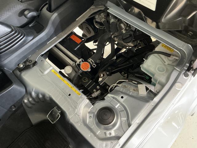 ハイゼットトラックジャンボ　５速ＭＴ車　４ＷＤ　ＣＤオーディオ　３方開５速ＭＴ車　４ＷＤ　ＣＤオーディオ　３方開　荷台作業灯　ＬＥＤヘッドライト　ドアバイザー　オートライト　フォグライト　キーレスエントリー　スペアキー有り　マニュアルエアコン　ヘッドライトレベライザー（京都府）の中古車