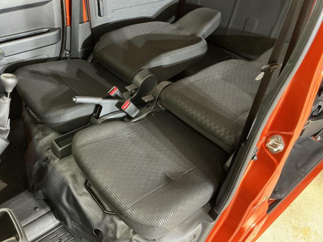 ハイゼットカーゴＤＸ　ワンオーナー　５速ＭＴ車　４ＷＤ　ラジオデッキ　ＥＴＣワンオーナー　５速ＭＴ車　４ＷＤ　ラジオデッキ　ＥＴＣ　コーナーセンサー　ハンガーバー　ネットラック　オートマチックハイビーム　オートライト　キーレスエントリー　スペアキー有り　アイドリングストップ（京都府）の中古車