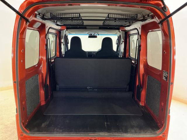 ハイゼットカーゴＤＸ　ワンオーナー　５速ＭＴ車　４ＷＤ　ラジオデッキ　ＥＴＣワンオーナー　５速ＭＴ車　４ＷＤ　ラジオデッキ　ＥＴＣ　コーナーセンサー　ハンガーバー　ネットラック　オートマチックハイビーム　オートライト　キーレスエントリー　スペアキー有り　アイドリングストップ（京都府）の中古車