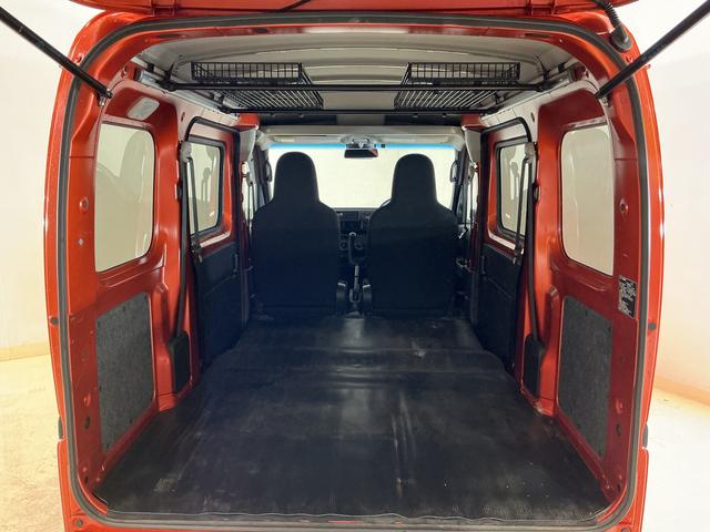 ハイゼットカーゴＤＸ　ワンオーナー　５速ＭＴ車　４ＷＤ　ラジオデッキ　ＥＴＣワンオーナー　５速ＭＴ車　４ＷＤ　ラジオデッキ　ＥＴＣ　コーナーセンサー　ハンガーバー　ネットラック　オートマチックハイビーム　オートライト　キーレスエントリー　スペアキー有り　アイドリングストップ（京都府）の中古車