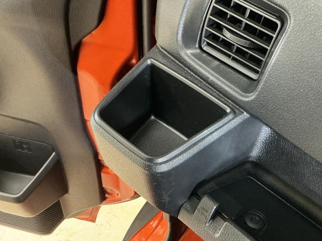ハイゼットカーゴＤＸ　ワンオーナー　５速ＭＴ車　４ＷＤ　ラジオデッキ　ＥＴＣワンオーナー　５速ＭＴ車　４ＷＤ　ラジオデッキ　ＥＴＣ　コーナーセンサー　ハンガーバー　ネットラック　オートマチックハイビーム　オートライト　キーレスエントリー　スペアキー有り　アイドリングストップ（京都府）の中古車