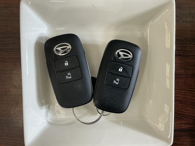 ムーヴG バックカメラ 片側電動スライドドア 前後コーナーセンサーバックカメラ 片側電動スライドドア 前後コーナーセンサー 電子パーキング オートマチックハイビーム オートブレーキホールド USBチャージャー オートライト スマートキー 14インチ純正アルミホイール(京都府)の中古車
