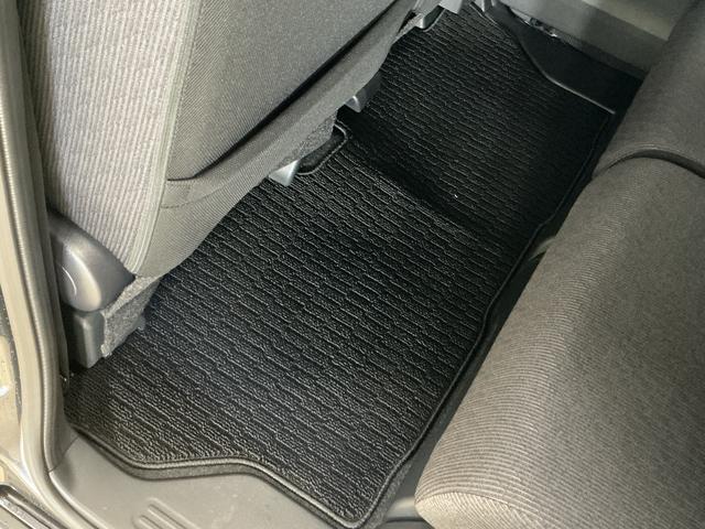 ムーヴG バックカメラ 片側電動スライドドア 前後コーナーセンサーバックカメラ 片側電動スライドドア 前後コーナーセンサー 電子パーキング オートマチックハイビーム オートブレーキホールド USBチャージャー オートライト スマートキー 14インチ純正アルミホイール(京都府)の中古車