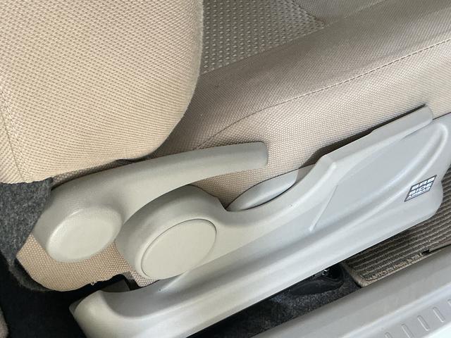 ミライースＧ　ＣＤチューナー　アルミホイール　電動格納式ドアミラーワンオーナー　純正ＣＤチューナー　アルミホイール　電動格納式ドアミラー　カーペットマット　ロングバイザー　オートエアコン　パワーウィンドウ　パワステ　運転席・助手席エアバッグ　ＡＢＳ（京都府）の中古車