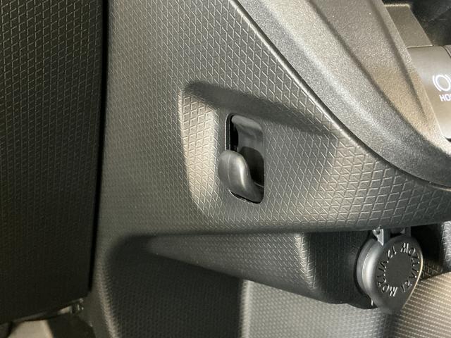 タントＸ　デモカー　バックカメラ　片側電動スライドドア　ＵＳＢデモカー　バックカメラ　片側電動スライドドア　前後コーナーセンサー　シートヒーター　電子パーキング　オートマチックハイビーム　オートブレーキホールド　ＵＳＢチャージャー　スマートキー　プッシュスタート（京都府）の中古車