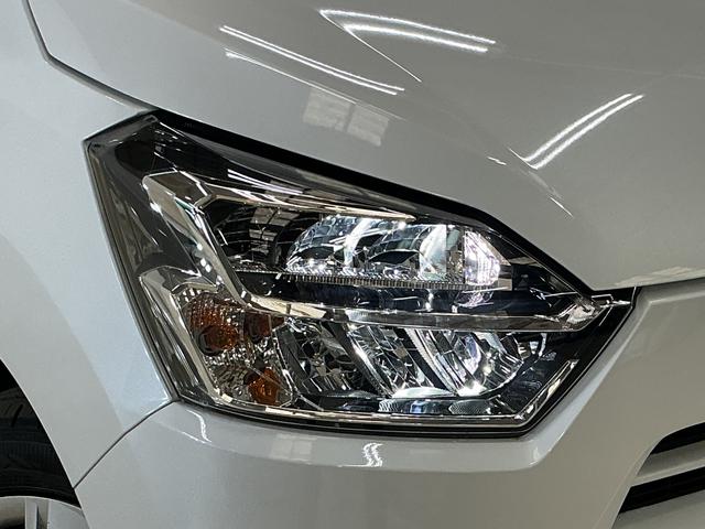 ミライースX SAIII 届出済み未使用車 ナビ 前後コーナーセンサー届出済み未使用車 ナビ 前後コーナーセンサー オートマチックハイビーム Bluetooth USB接続 DVD再生 フルセグTV LEDヘッドライト オートライト キーレスエントリー スペアキー(京都府)の中古車