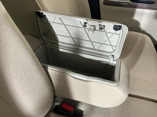 ムーヴキャンバスＧメイクアップリミテッド　ＳＡIII　４ＷＤ　ナビ　ＥＴＣ４ＷＤ　ナビ　パノラマモニター　ＥＴＣ　両側電動スライドドア　フルセグテレビ　Ｂｌｕｅｔｏｏｔｈ　ＤＶＤ再生　ドアバイザー　スマートキー　フォグライト　オートマチックハイビーム　横滑り防止装置（京都府）の中古車
