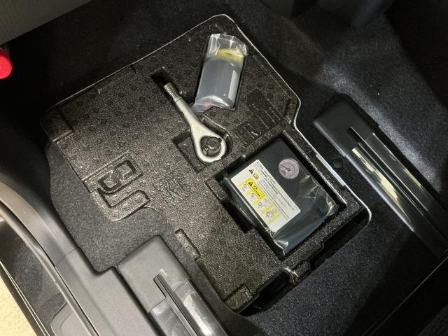 タントカスタムXリミテッド 届出済未使用車 ナビ バックカメラ届出済未使用車 ナビ バックカメラ ETC フルセグチューナー ブルートゥース対応 両側リヤパワースライドドア プッシュボタンエンジンスタート スマートアシスト LEDヘッドライト オートエアコン(京都府)の中古車