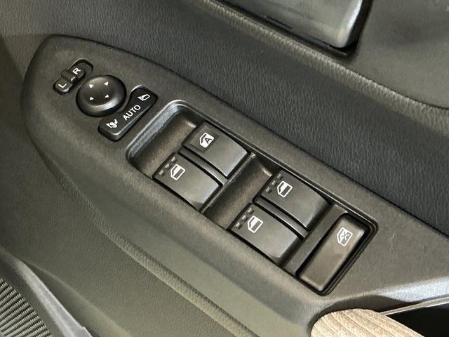 ムーヴX 片側電動スライドドア 前後コーナーセンサー スマアシ片側電動スライドドア 前後コーナーセンサー オートマチックハイビーム スマートキー プッシュスタート オートライト LEDヘッドライト アイドリングストップ 横滑り防止装置 盗難防止装置 スマアシ(京都府)の中古車