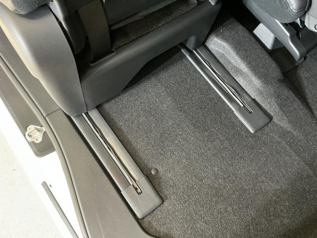 タントカスタムXリミテッド 届出済み未使用車 ナビ バックカメラ届出済み未使用車 ナビ バックカメラ ETC 両側電動スライドドア 前後コーナーセンサー シートヒーター アダプティブクルーズコントロール 電子パーキング オートマチックハイビーム USB接続(京都府)の中古車