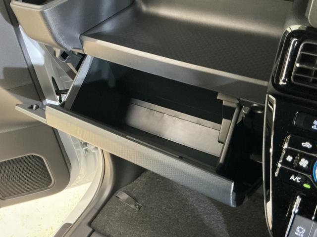 タントカスタムXリミテッド 届出済み未使用車 ナビ バックカメラ届出済み未使用車 ナビ バックカメラ ETC 両側電動スライドドア 前後コーナーセンサー シートヒーター アダプティブクルーズコントロール 電子パーキング オートマチックハイビーム USB接続(京都府)の中古車