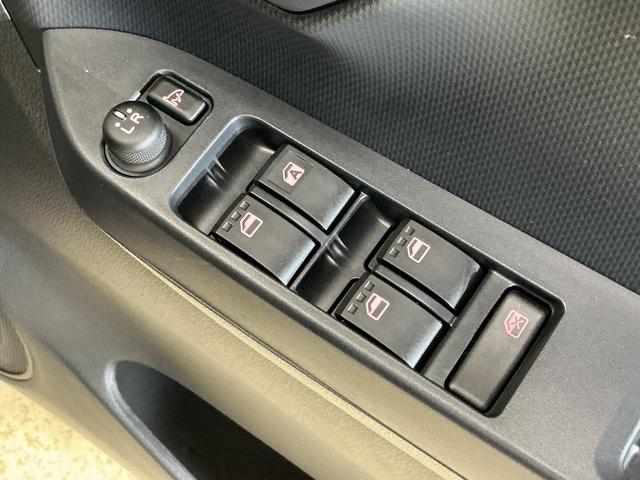 ミライースＸ　ＳＡIII　コーナーセンサー　オートマチックハイビーム前後コーナーセンサー　オートマチックハイビーム　ＬＥＤヘッドライト　オートライト　キーレスエントリー　アイドリングストップ　横滑り防止装置　スマアシ　ヘッドライトレベライザー　マニュアルエアコン（京都府）の中古車