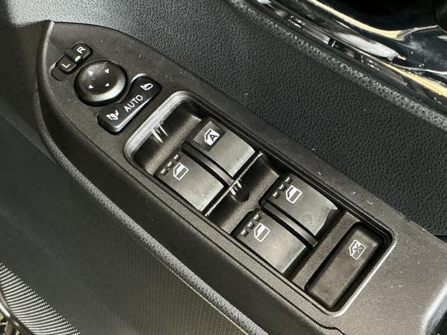 タントカスタムＲＳ　ターボ　バックカメラ　両側電動スライドドアターボ　バックカメラ　両側電動スライドドア　シートヒーター　前後コーナーセンサー　電子パーキング　オートマチックハイビーム　オートブレーキホールド　ＵＳＢチャージャー　スマートキー　ＬＥＤヘッドライト（京都府）の中古車