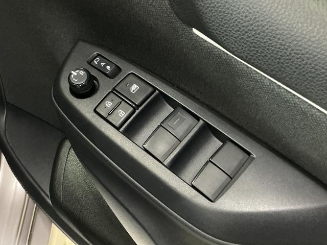 ヤリスハイブリッドＺ　ワンオーナー　ナビ　全方位カメラ　ＥＴＣワンオーナー　ナビ　パノラミックビューモニター　ＥＴＣ　アダプティブクルーズコントロール　シートヒーター　ブラインドスポットモニター　クリアランスソナー　ヘッドアップディスプレイ　ヘルプネットボタン（京都府）の中古車