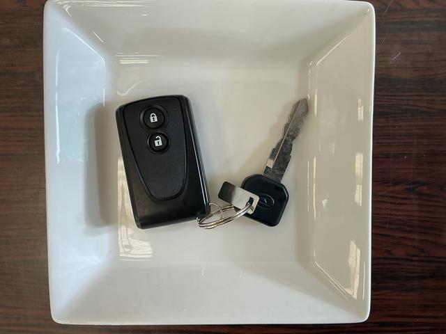 コペンセロ　ワンオーナー　ターボ　ナビ　ＥＴＣ　シートヒーターワンオーナー　ターボ　ナビ　ＥＴＣ　シートヒーター　Ｂｌｕｅｔｏｏｔｈ　フルセグＴＶ　ＤＶＤ再生　１６インチ純正アルミホイール　ＬＥＤヘッドライト　オートエアコン　スマートキー　横滑り防止装置（京都府）の中古車
