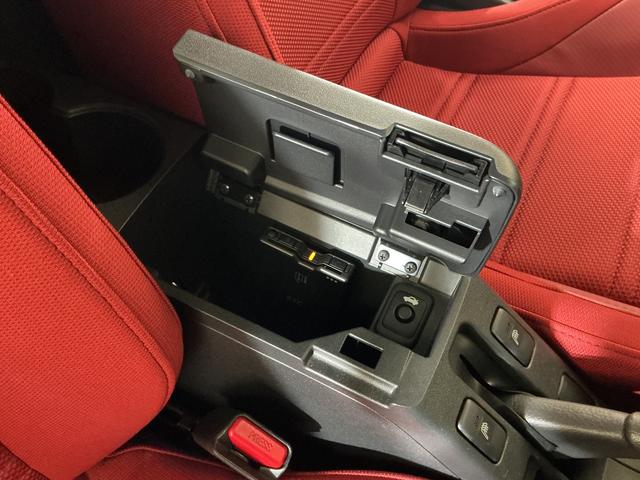 コペンセロ　ワンオーナー　ターボ　ナビ　ＥＴＣ　シートヒーターワンオーナー　ターボ　ナビ　ＥＴＣ　シートヒーター　Ｂｌｕｅｔｏｏｔｈ　フルセグＴＶ　ＤＶＤ再生　１６インチ純正アルミホイール　ＬＥＤヘッドライト　オートエアコン　スマートキー　横滑り防止装置（京都府）の中古車