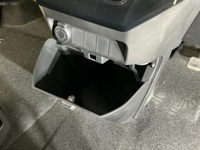 トールシートリフト　Ｇ　４ＷＤ　両側電動スライドドア　スマートキー４ＷＤ　両側電動スライドドア　前後コーナーセンサー　福祉車両　助手席リフトアップシート　ＬＥＤヘッドライト　スマートキー　横滑り防止装置　アイドリングストップ　ＵＳＢチャージャー　オートエアコン（京都府）の中古車