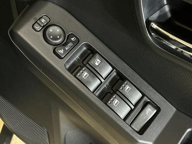 タフトＧターボ　クロムベンチャー　バックカメラ　シートヒーターバックカメラ　スカイフィールトップ　アダプティブクルーズコントロール　シートヒーター　前後コーナーセンサー　オートマチックハイビーム　電子パーキング　オートブレーキホールド　ＬＥＤヘッドライト（京都府）の中古車