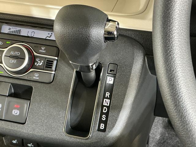 ムーヴキャンバスストライプスG 届出済未使用車 バックカメラ シートヒーター届出済み未使用車 バックカメラ 両側電動スライドドア ホットカップホルダー シートヒーター 前後コーナーセンサー 電子パーキング オートマチックハイビーム オートブレーキホールド USBチャージャー(京都府)の中古車
